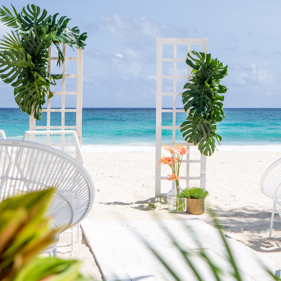 WeddingInspiration_TropicalParadise_Ceremony2